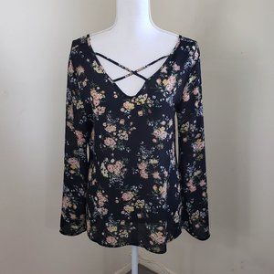Liberty Love Floral V-Neck Bell Sleeve Blouse Black Size Medium